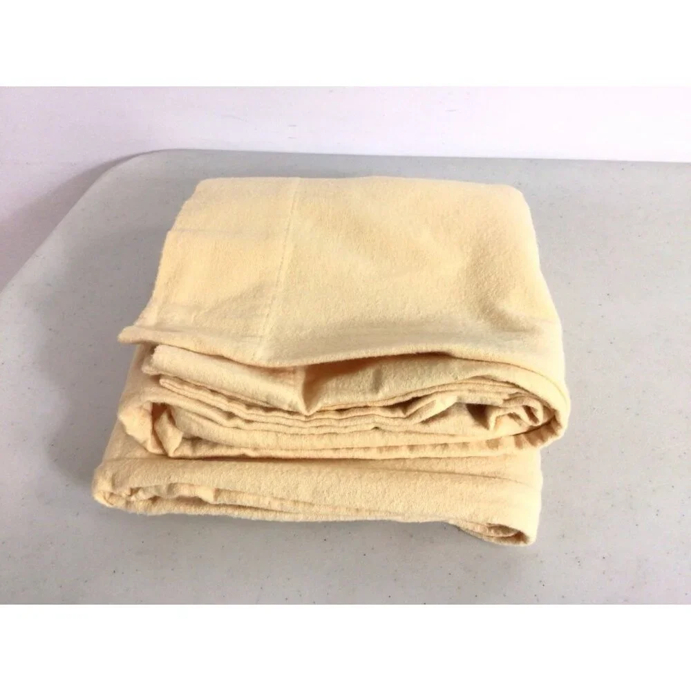 L.L. Bean dimensions 20